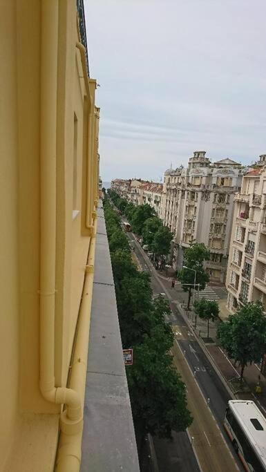 Lovely Refurbished Apartment Nizza Exterior foto